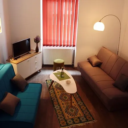 Center Apartman *